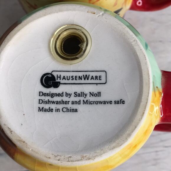 HausenWare Farmyard Animals Salt & Pepper Shakers Set Designed by Sally Noll - Picture 7 of 10